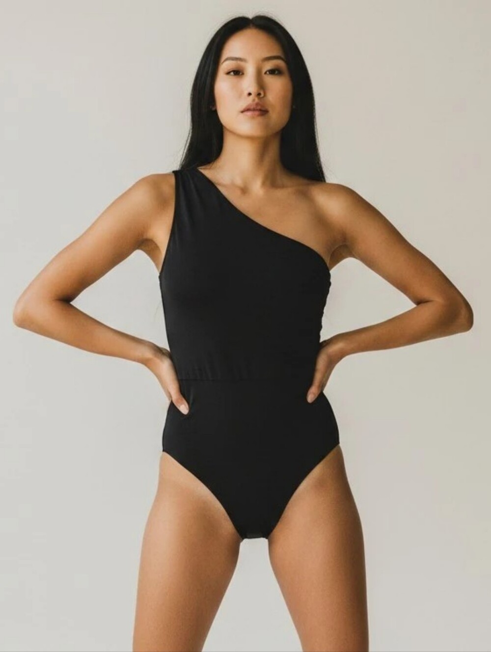 SUMMERSVLT® Women's Top in Black Swim Suit New w/o Tag
